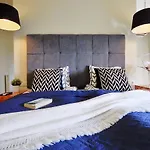 408 W Pieciogwiazdkowym Royal Tulip Plaza 200 M Dobruk Appartamento
