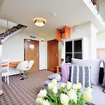 408 W Pieciogwiazdkowym Royal Tulip Plaza 200 M Dobruk Appartamento *